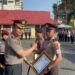 Kapolres Tarakan Pimpin Upacara Satyalancana Pengabdian dan Beri Reward Personel