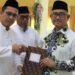 Wali Kota Tarakan Khairul, mengukuhkan Ketua dan Wakil Ketua Badan Pengelola Masjid Baitul Izzah Islamic Center periode 2026–2030 (Humas Pemkot Tarakan)