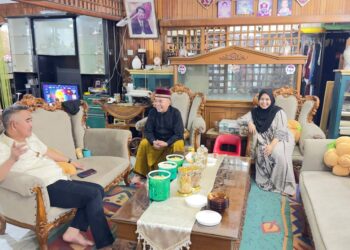 Ketua FKKRT Tarakan Silaturahmi Lebaran ke Rumah Gubernur dan Wali Kota