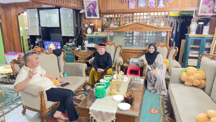 Ketua FKKRT Tarakan Silaturahmi Lebaran ke Rumah Gubernur dan Wali Kota