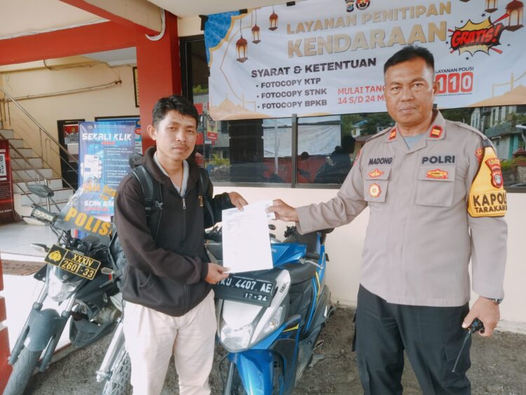 Polsek Tarakan Barat Mulai Layani Titip Motor Gratis, Pemudik Diantar ke Pelabuhan