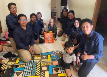 Berkah di Akhir Ramadan: PWI Tarakan Berbagi Takjil dan Sembako 