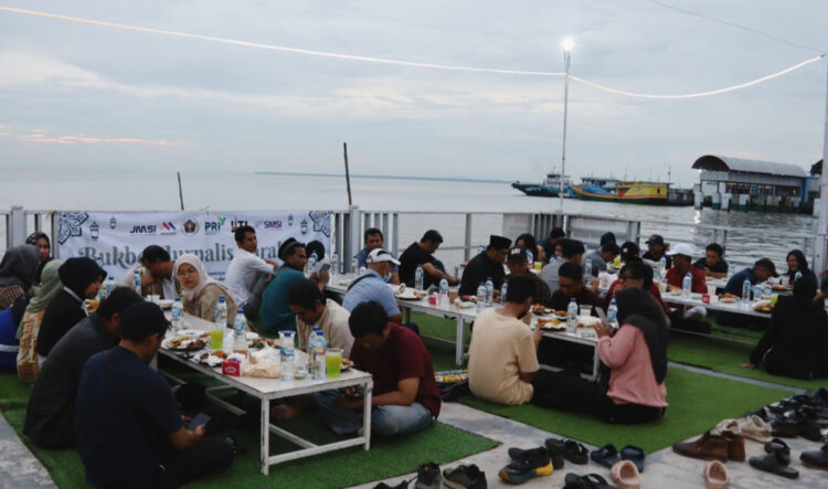 Warnai Ramadan dengan Kebaikan, PT PRI Buka Puasa Bersama Puluhan Jurnalis