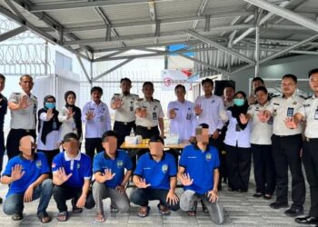 Jelang Puncak Peringatan Hari Bakti Pemasyarakatan, Petugas dan Warga Binaan Lapas Tarakan Laksanakan Test Urine Mendadak