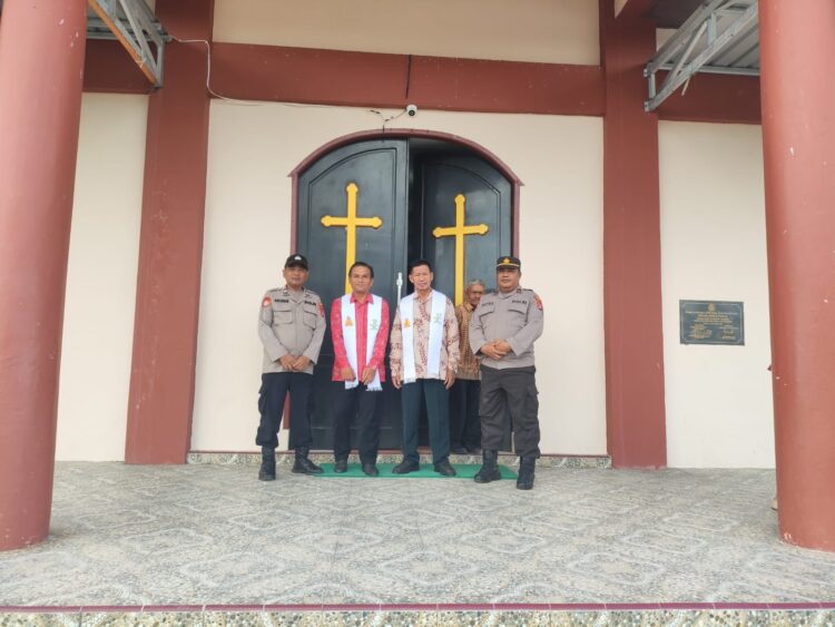 Polres Tarakan Laksanakan Pengamanan Ibadah Kenaikan Yesus Kristus di Sejumlah Gereja