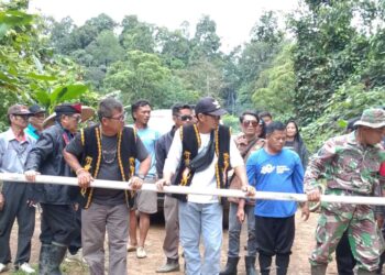 Lembaga Adat Dayak Bulusu Besama Masyarakat Desa Sesua Nyatakan Perang Terhadap Pembalakan Liar