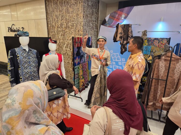 Dorong Peningkatan Kiprah UMKM Disabilitas Kaltara, PT Pertamina EP Tarakan Field Promosikan Batik Kubedistik ke Forum Nasional