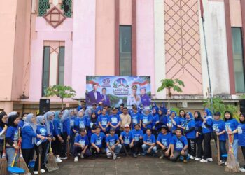 Demokrat Tarakan Bersih-bersih Islamic Center, 400 Peserta Ikut Gerakan Langit Biru Indonesia Asri