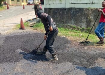 Aspirasi Warga Direalisasikan, Herman Hamid Kawal Pengaspalan Jalan Pulau Nias