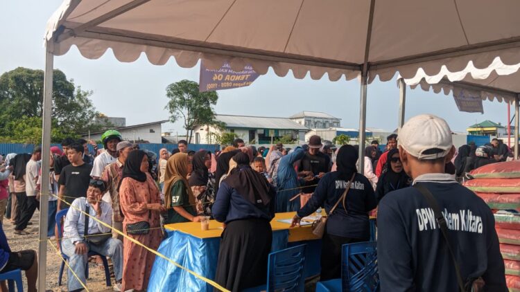 NasDem Kaltara Salurkan 1.100 Sak Beras Premium untuk Warga Tarakan