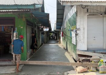 Jalan RT 14 dan RT 16 Selumit Pantai Disemenisasi, Warga Apresiasi Hj Jamaliah